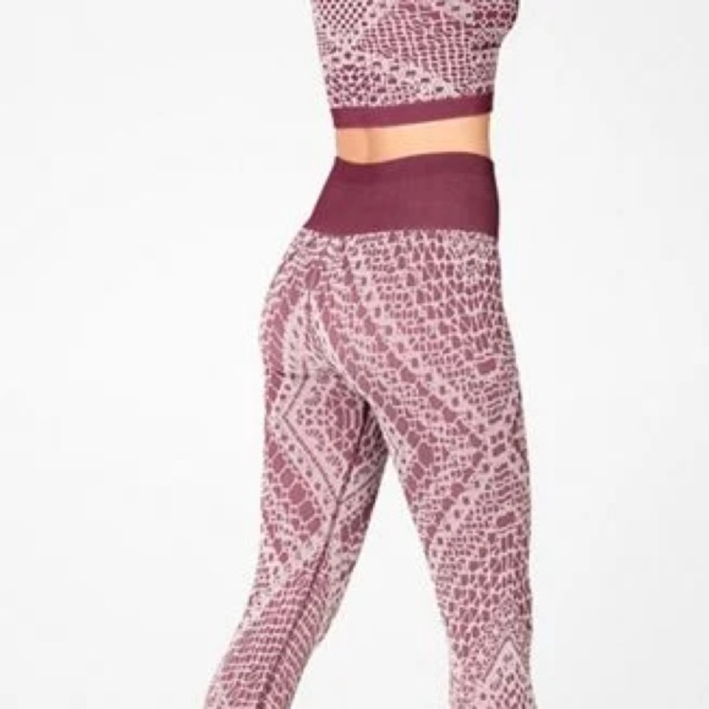 Fabletics High Waisted Seamless Lace Capri - NWT